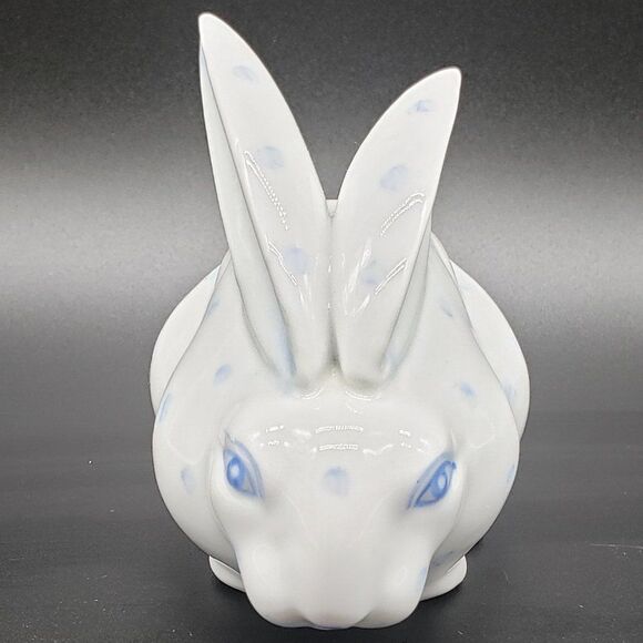 Abbott Collection Small White Porcelain Blue Spotted Rabbit Coin Bank w/Stopper - Picture 15 of 16